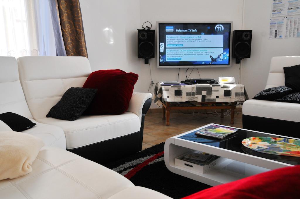 Gite Stone Lodge Bourcy Room photo